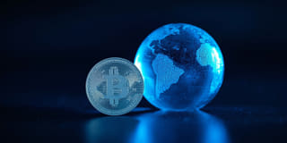 Criptomoeda mostrada como elemento dos mercados financeiros globais mais amplos